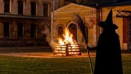 čaroděnice Zapálení čarodějnické hranice v Semilech